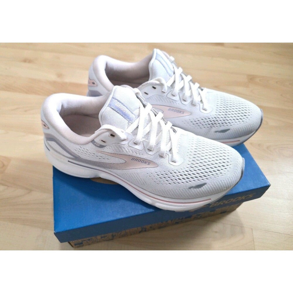 Brooks Ghost 15 Snow White Lilac Rose Womens Size 8.5 Running Shoes 1203801B199